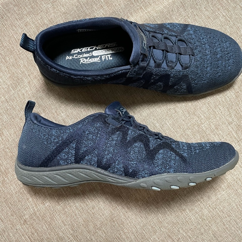 Skechers Navy Relaxed Fit Sneakers-Size 6